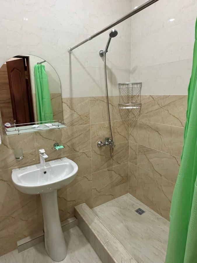 Отель Адунеи Сухум Bagian luar foto